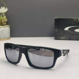 Picture of Oakley Sunglasses _SKUfw66124253fw